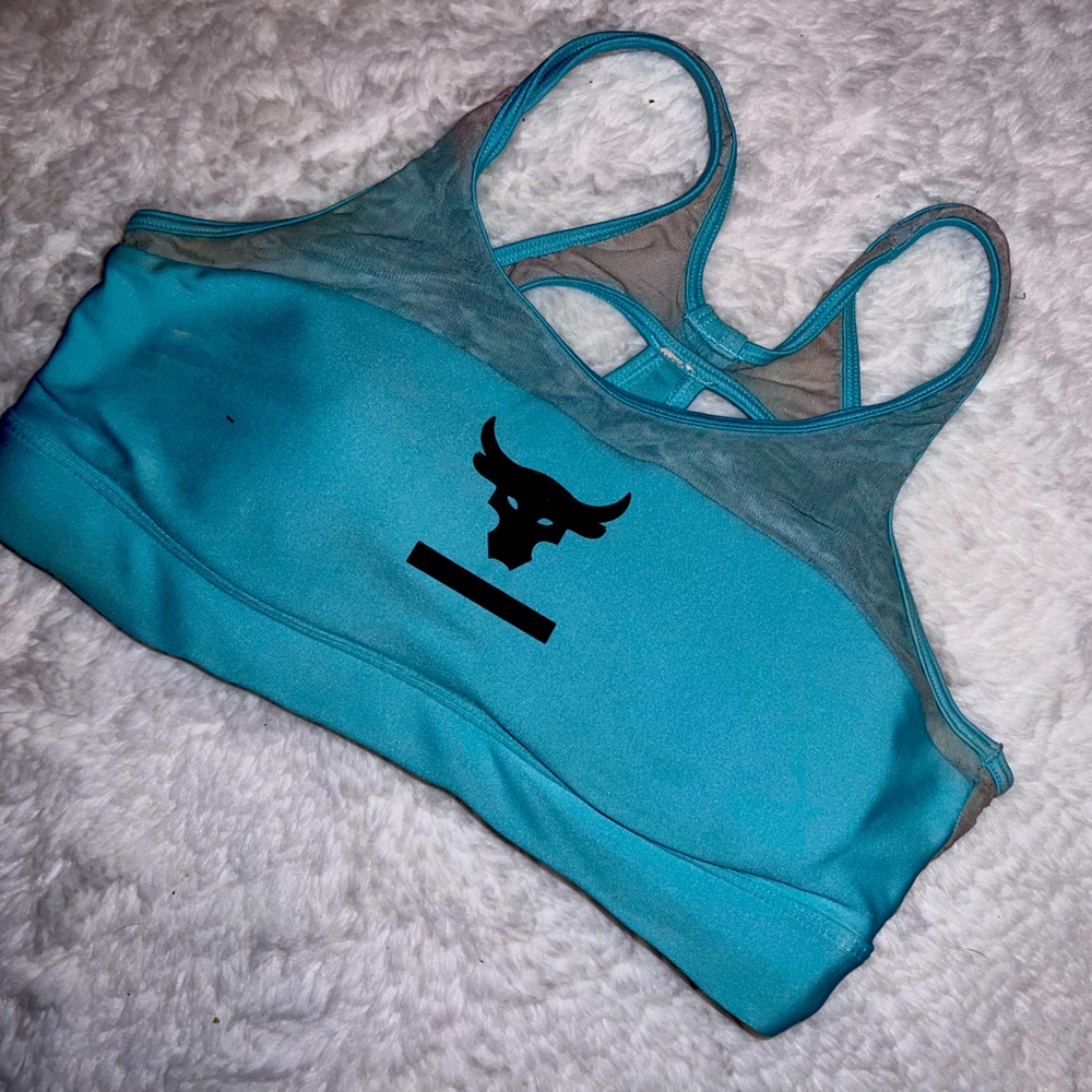 Sports bra